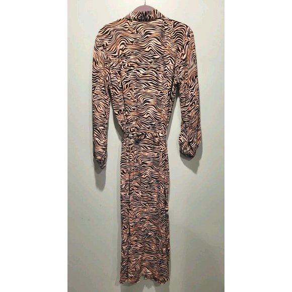 New L Space Avalon Button Up Maxi Dress Belted Long Sleeve Tiger Stripe Sz L - Picture 6 of 8
